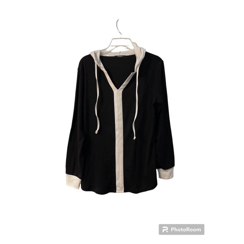 Womans Lotusmile Large Long Sleeve With Hood-Black With White Shirt